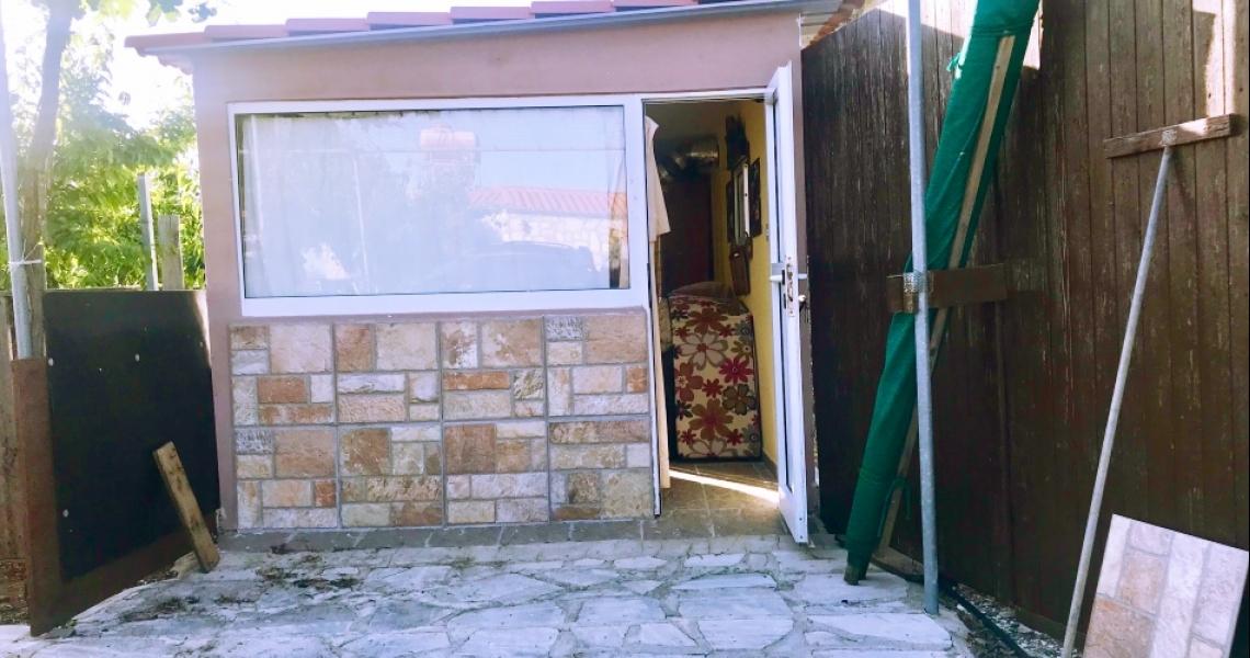 Panoramic spectacular Bungalow for sale near mountain top — photo 15 of 25