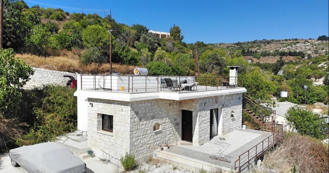 2-Bedroom stone bungalow. Roof terrace and sea views REDUCED — photo 2