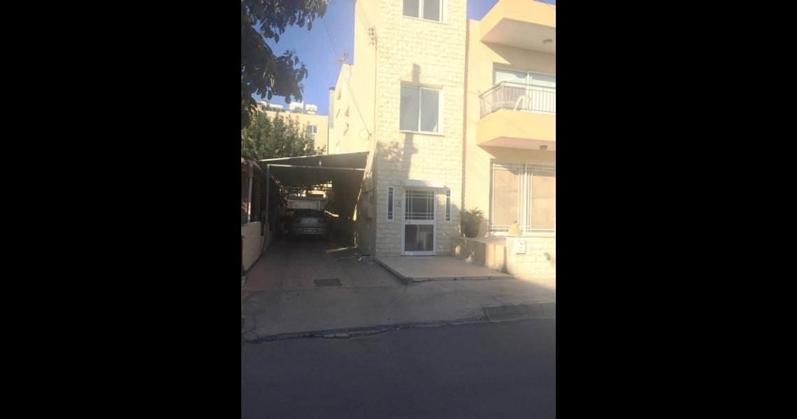 Two detached three-bedroom villas on one large plot in a prime location — photo 15 of 16