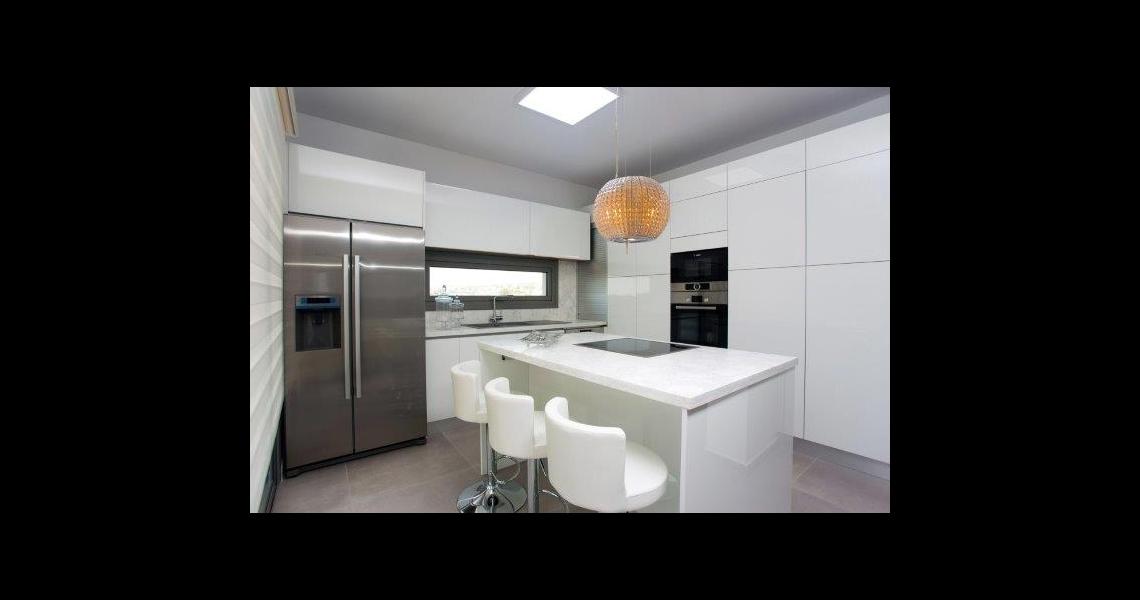 Exquisite two-bedroom luxury apartment 750 metres from the sea! — photo 7 of 25