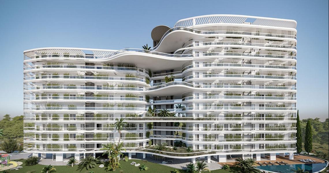 Deluxe spacious two-bedroom apartment with resort style facilities — Larnaca