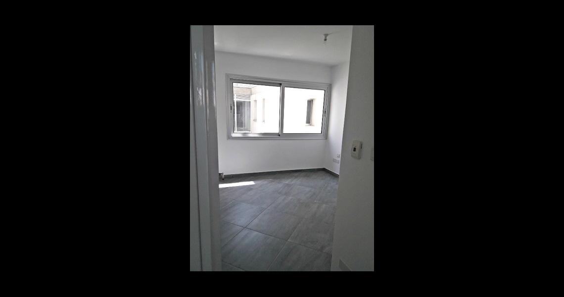One-bedroom luxury apartment in the heart of Limassol, just 250 metres from the sea — photo 10 of 16