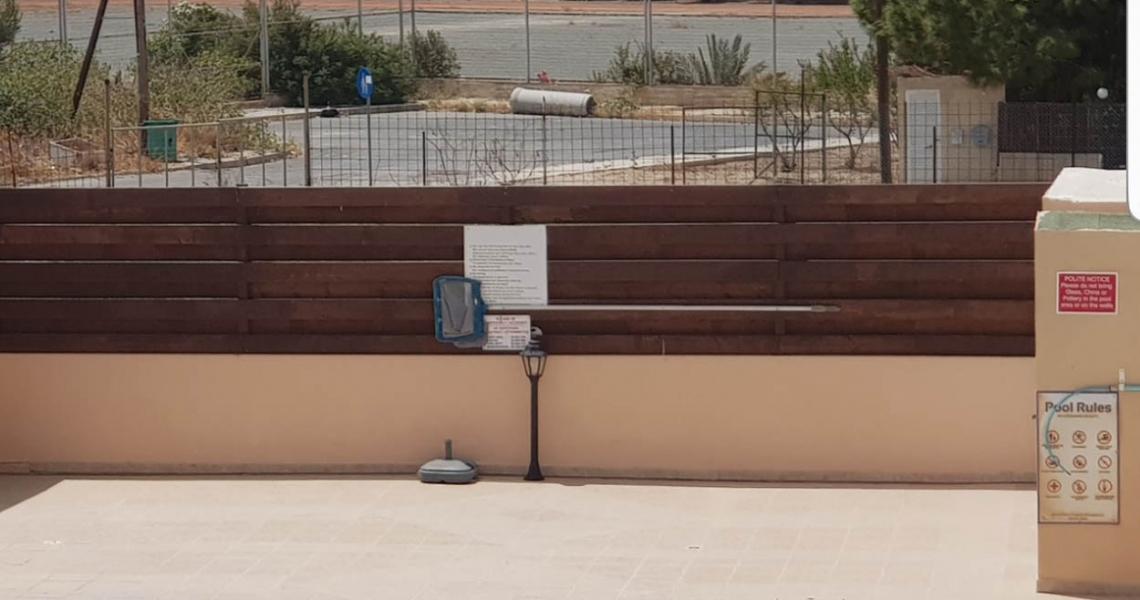 Luxury 2-Bedroom Apartment on Tombs of Kings, 350m to sea — photo 9 of 20