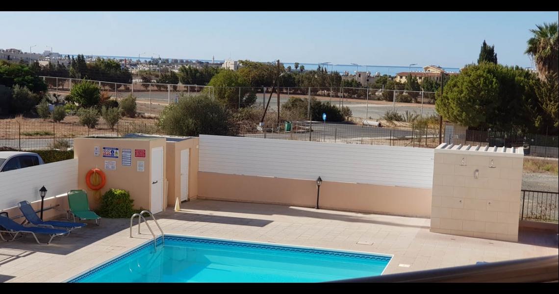 Luxury 2-Bedroom Apartment on Tombs of Kings, 350m to sea — photo 11 of 20