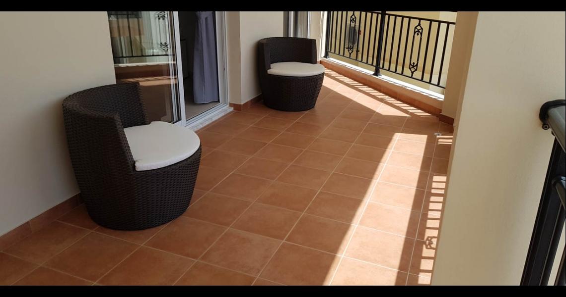 Luxury 2-Bedroom Apartment on Tombs of Kings, 350m to sea — photo 18 of 20