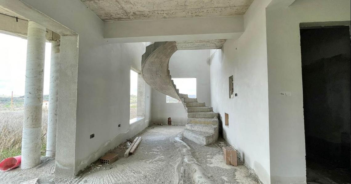 3-Bedroom Country mansion for completion — photo 7 of 17