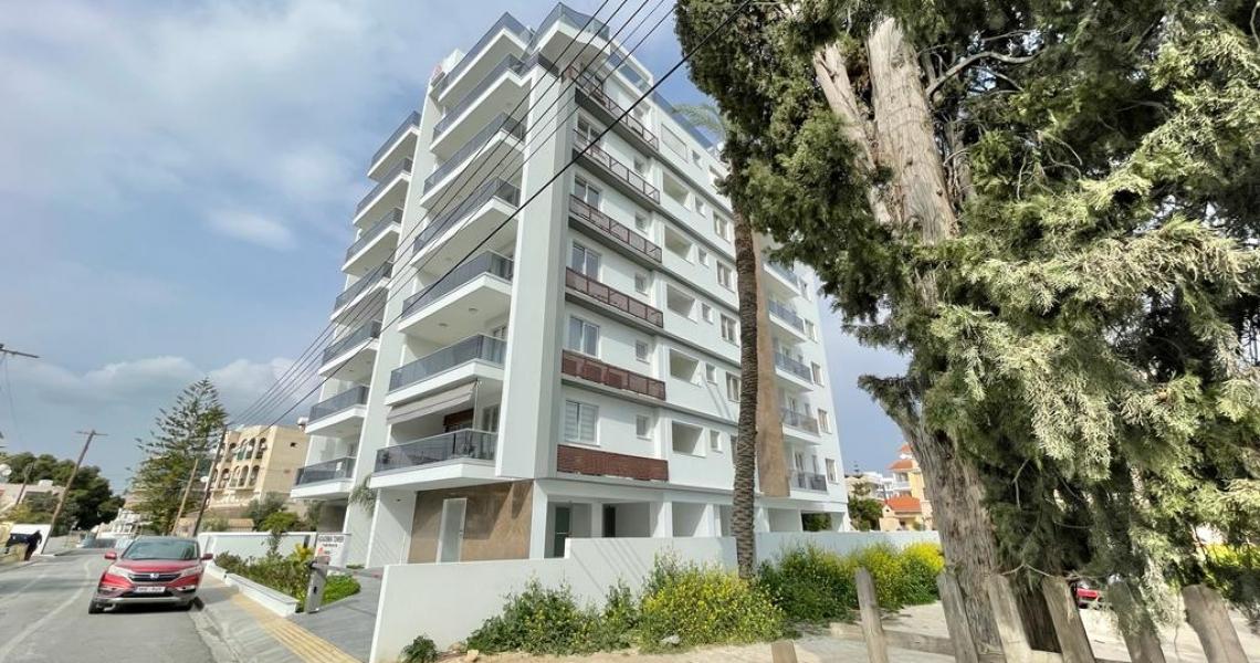 Very large stylish two-bedroom apartment near Finikoudes Promenade — photo 3