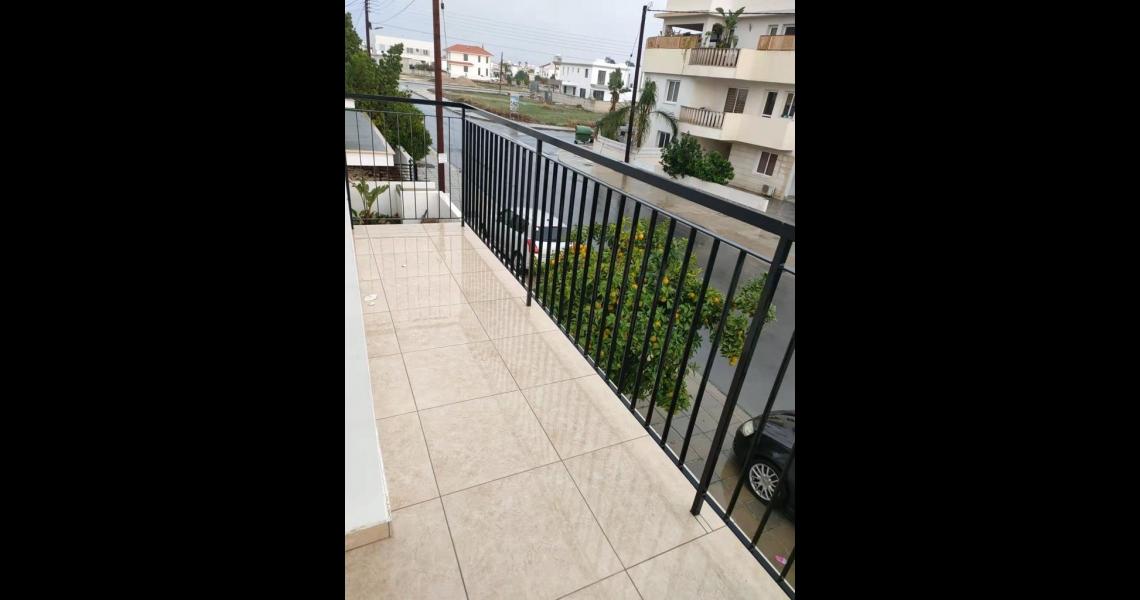 Large 3-bedroom villa in beautiful location 400m to the sea — photo 2