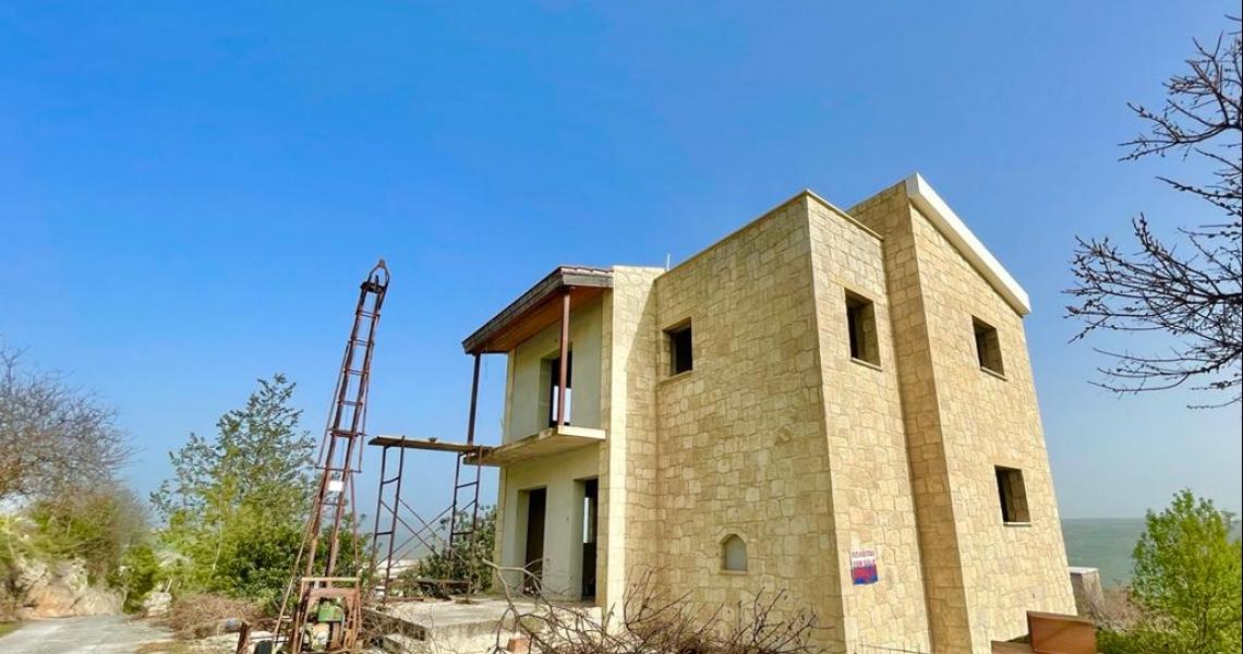Four-bedroom custom designed villa with ground floor bedroom — Polis