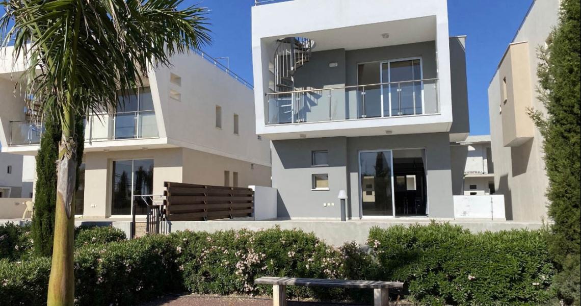 Large 3-Bedroom Villa Emba area with pool — photo 7 of 25