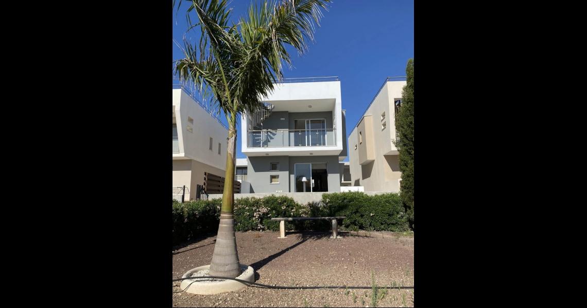 Large 3-Bedroom Villa Emba area with pool — photo 6 of 25