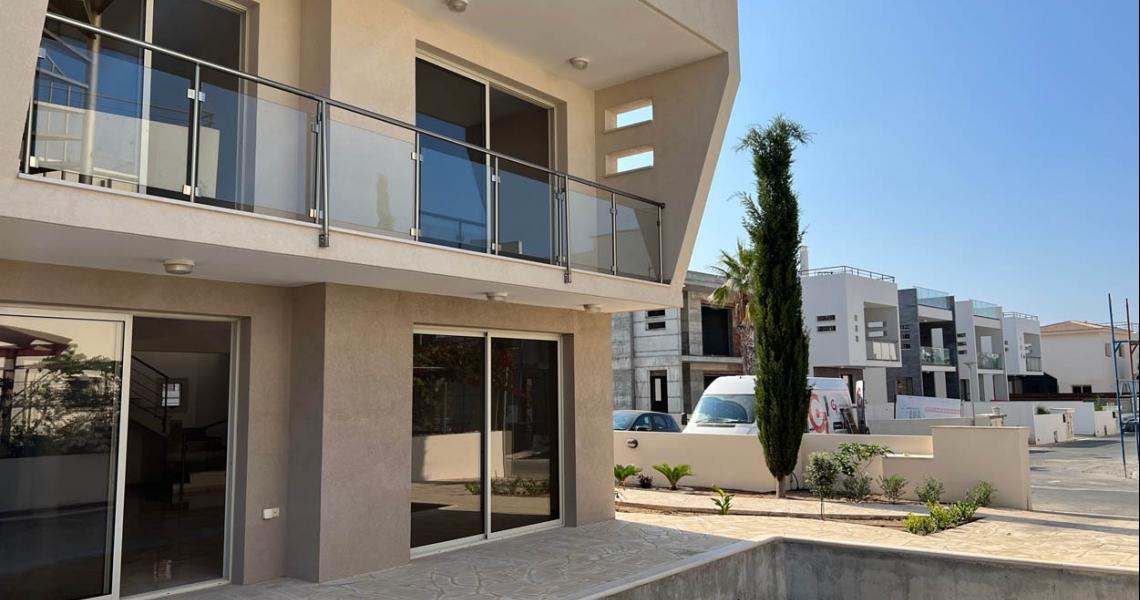 2 Luxury Villas in prime location — photo 17 of 25