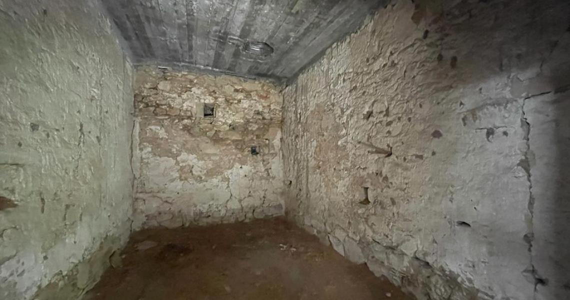 The stone house ready for the process of renovation — photo 12 of 12
