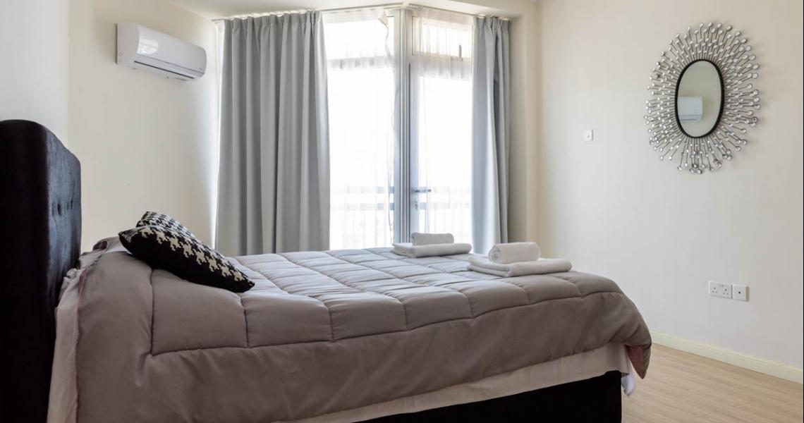 Two-bedroom apartment on the sandy beach — photo 19 of 25