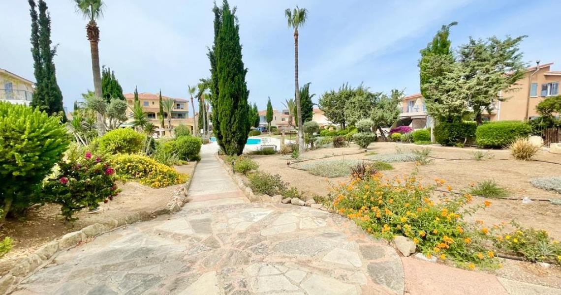 2-Bedroom Ground Apartment in Prestige Gated complex, Tombs of Kings — photo 19 of 21