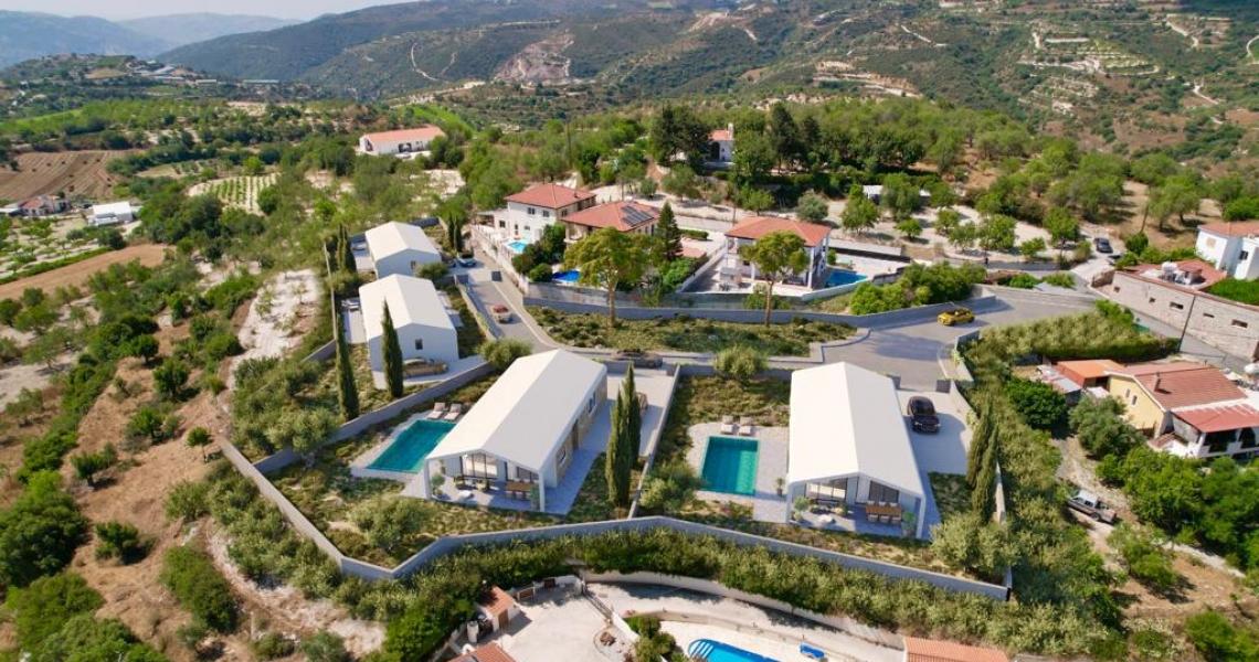 3-bedroom, 3-bathroom bungalows near Minthis Golf course and resort — Paphos