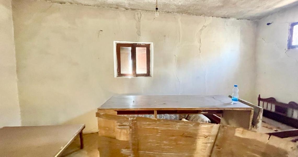 House to rejuvinate in a village plot — photo 9 of 10