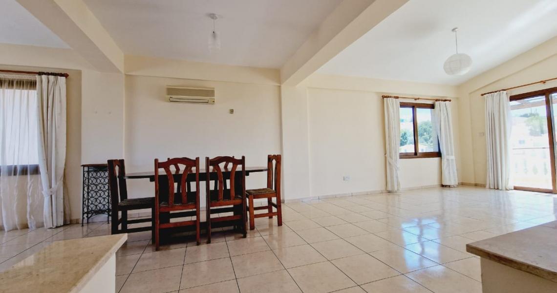 Magnificent 4-bedroom Villa overlooking the Sea — photo 20 of 25