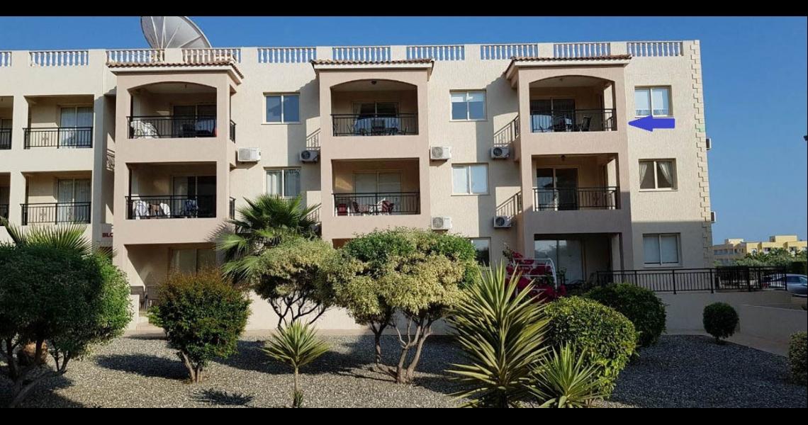 Top floor two-bedroom corner apartment with panoramic sea views — photo 10 of 18