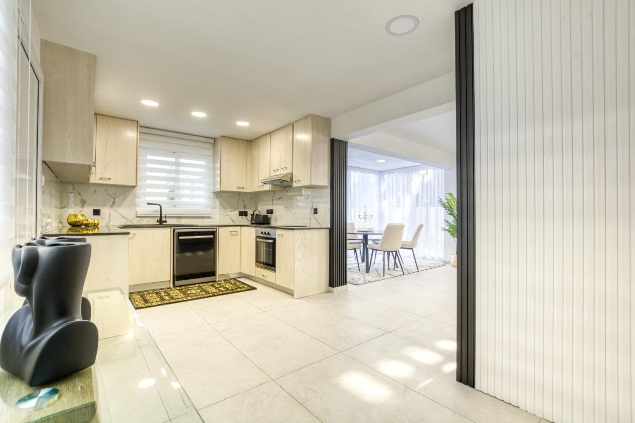 3-bedroom ultra-modern ecological house — photo 13 of 25