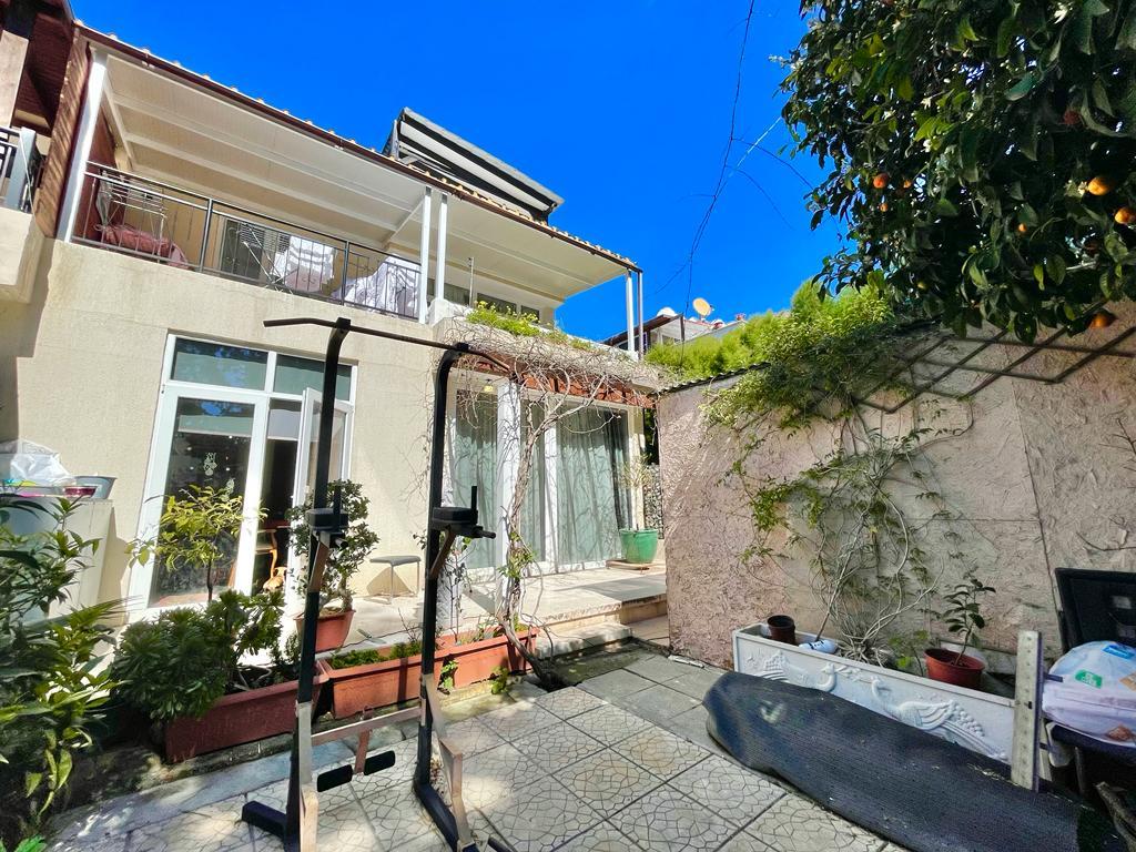 Large 5-Bedroom House Kato Paphos. High investment return close to SEA — Paphos