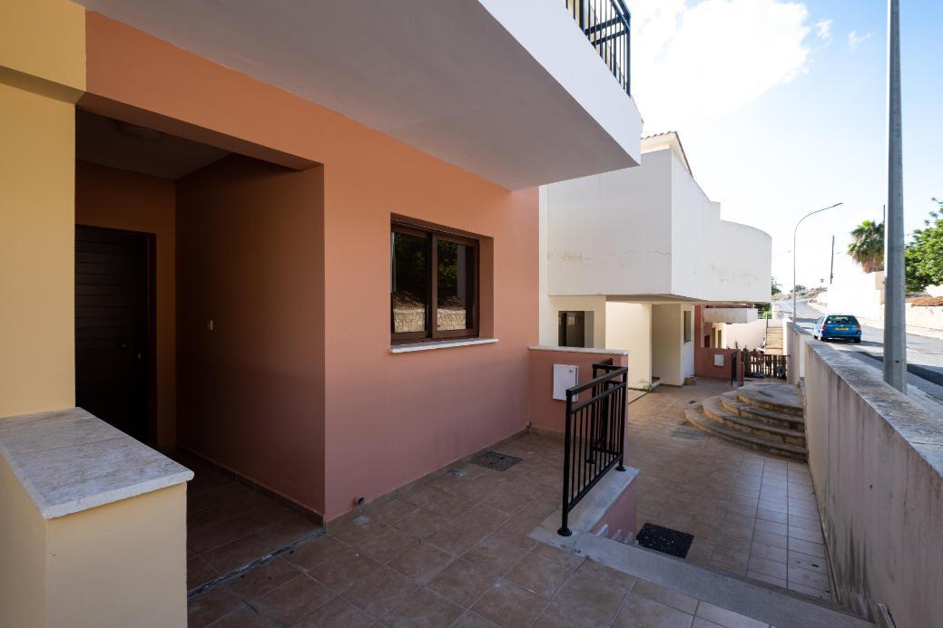 2-Bedroom Maisonette near sea — photo 8 of 25