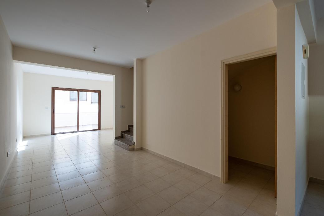 2-Bedroom Maisonette near sea — photo 16 of 25