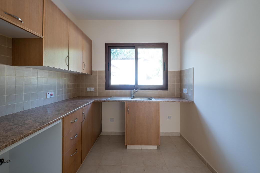 2-Bedroom Maisonette near sea — photo 20 of 25