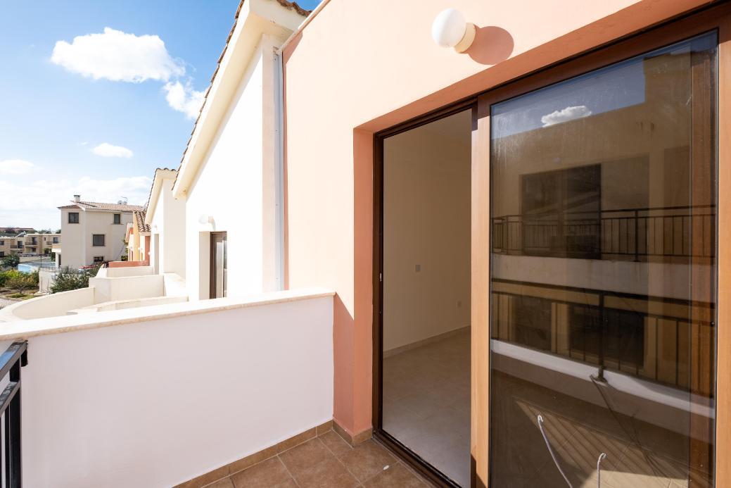 2-Bedroom Maisonette near sea — photo 9 of 25
