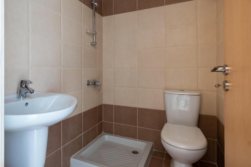 2-Bedroom Maisonette near sea — photo 12 of 25