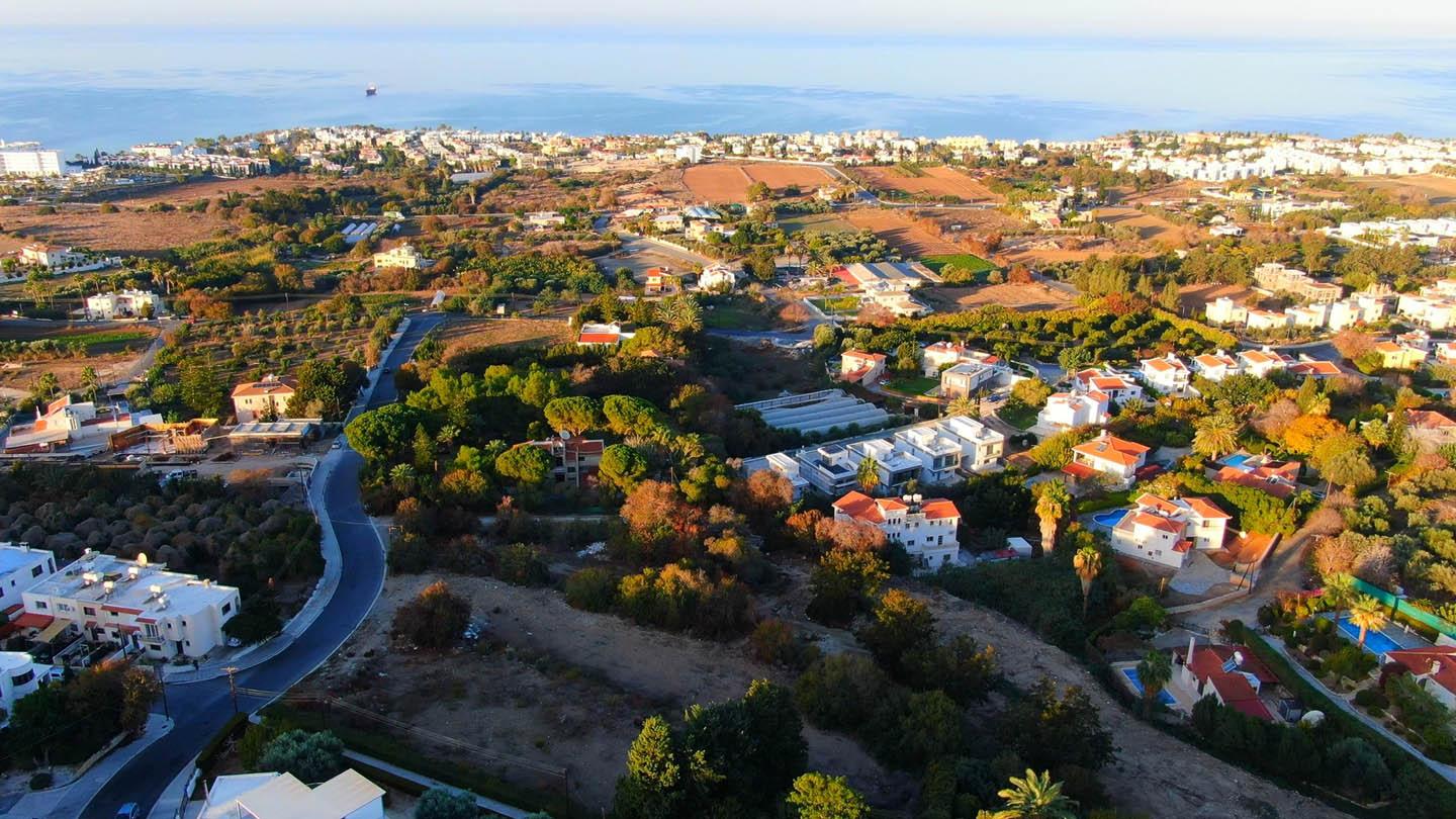 Suburban 3-Bedroom villa close to sea — photo 7 of 9