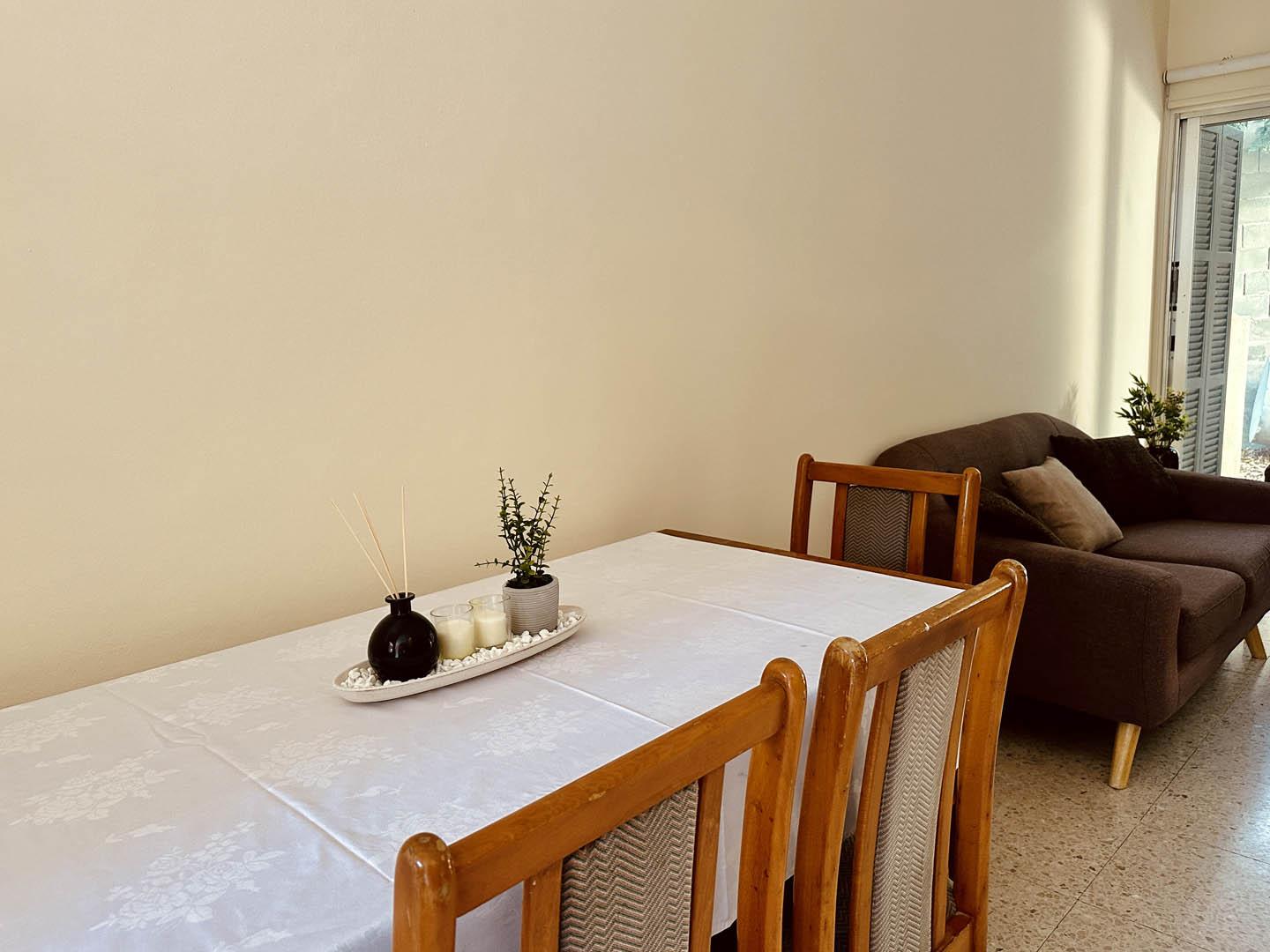 Comfortable 2-bedroom townhouse — photo 15 of 20