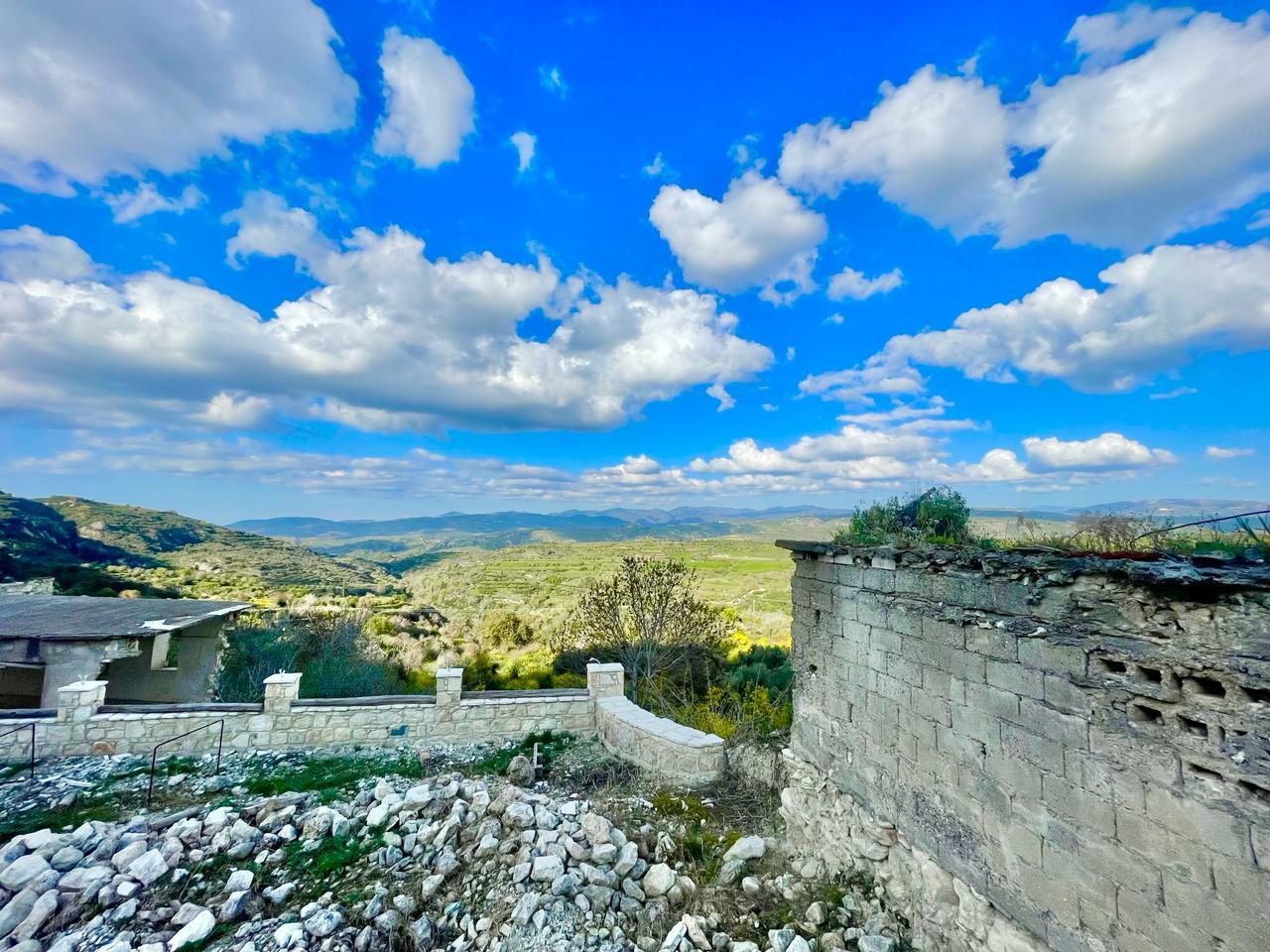 Super view plot of land, allow to make a big house — Paphos