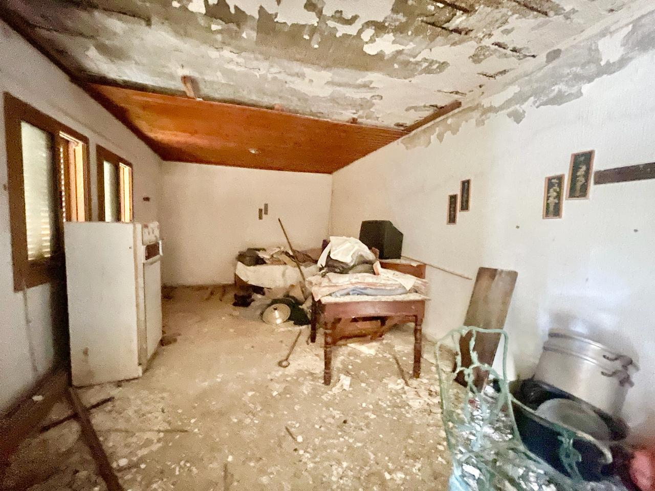 Village house with basement for restoration and glorious view — photo 10 of 12