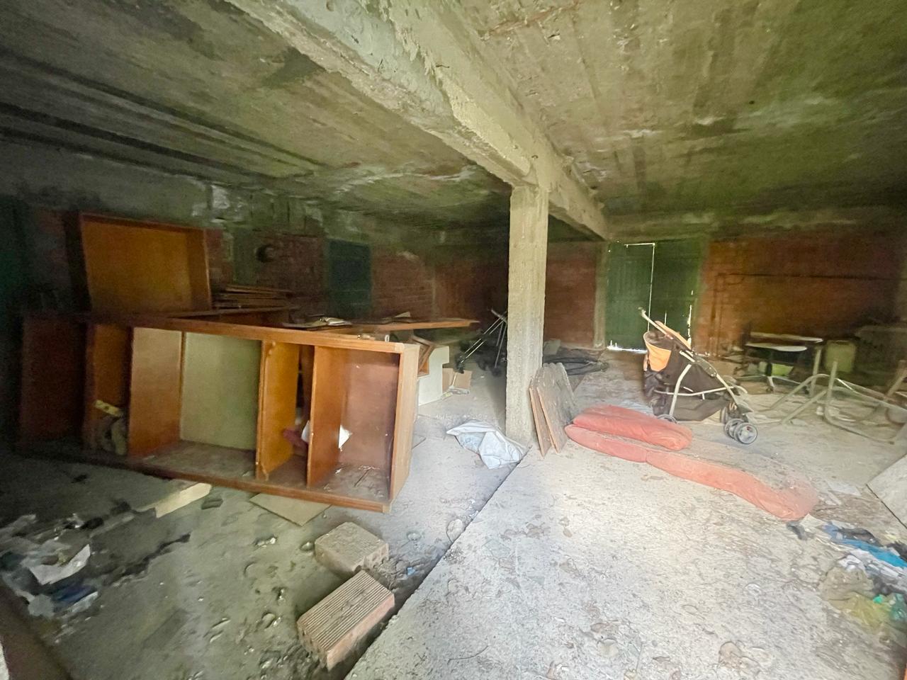 Village house with basement for restoration and glorious view — photo 8 of 12