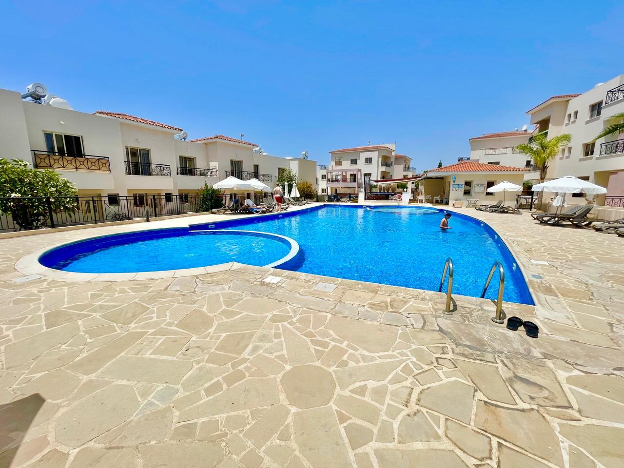 Ground floor apartment in the center of a holiday paradise — photo 3