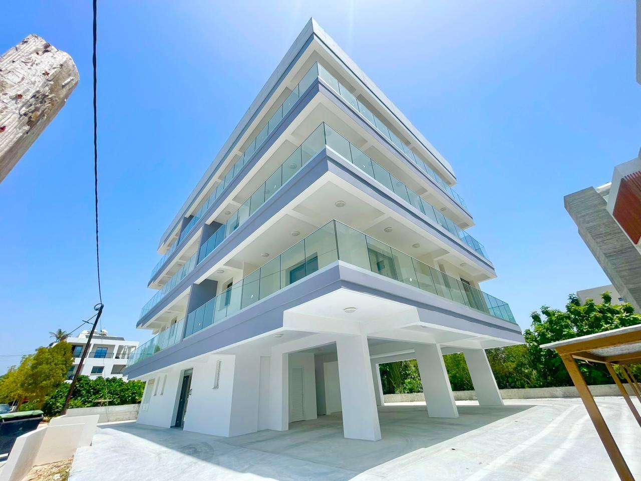 2 Bedroom Apartment spacious with open views — Paphos