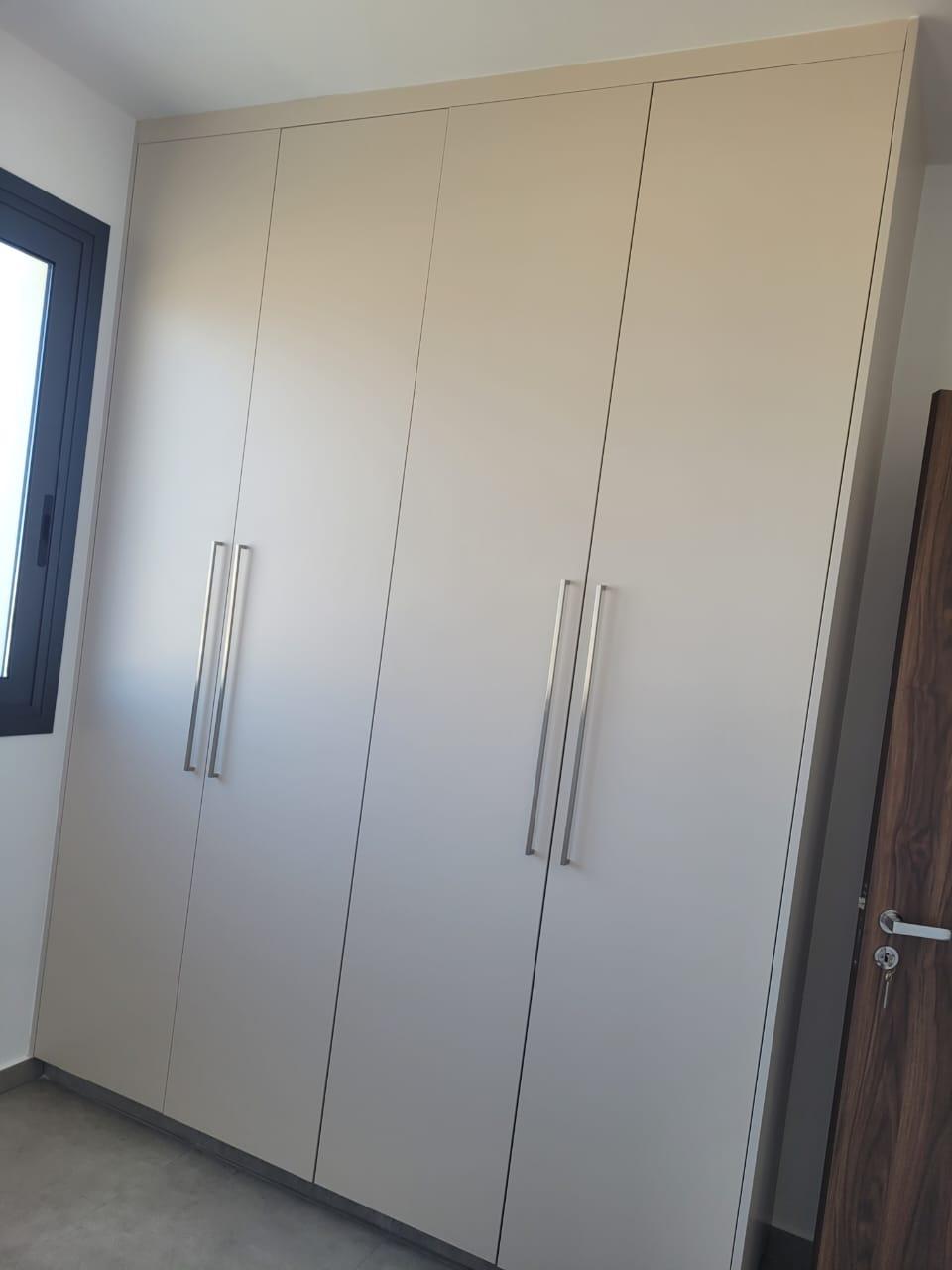 Stunning 1-Bedroom Apartment with Panoramic Sea Views — photo 7 of 9