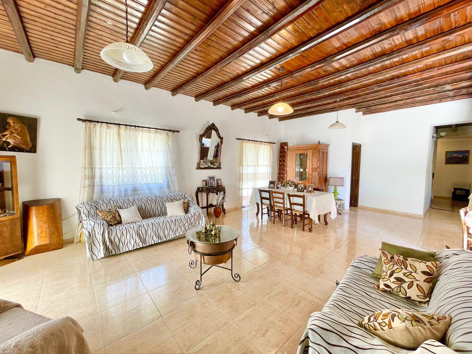 Charming Traditional Stone House with 3 bedrooms — photo 15 of 19