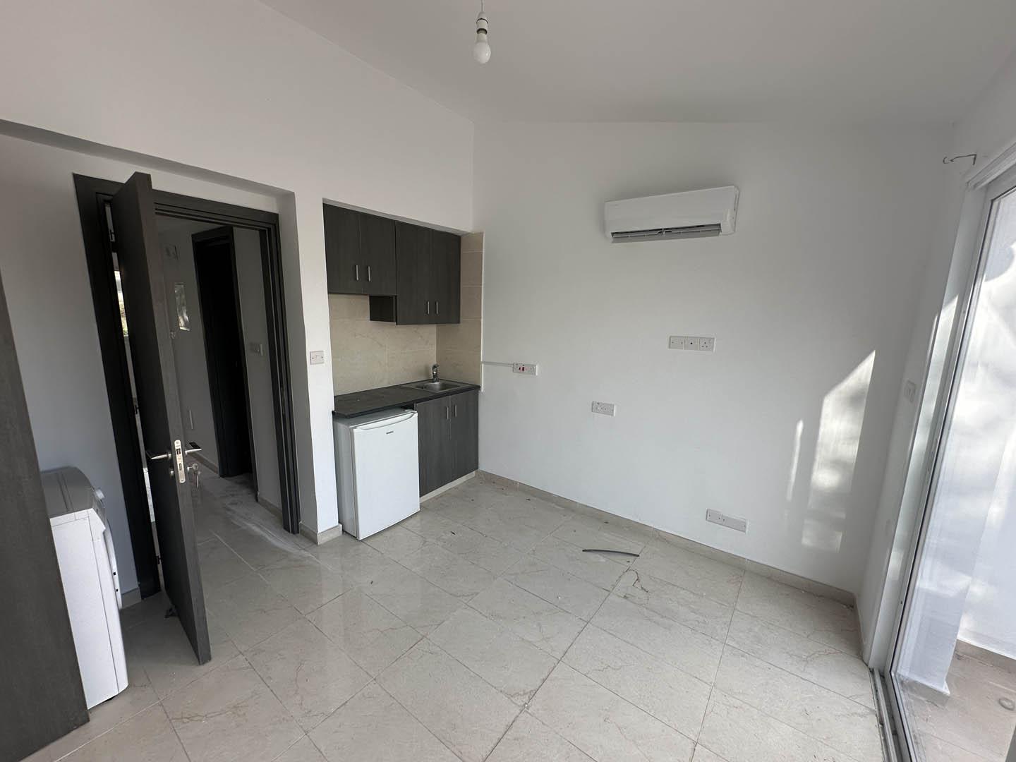 Maisonette with Two Studios and the Option to Combine — photo 16 of 19