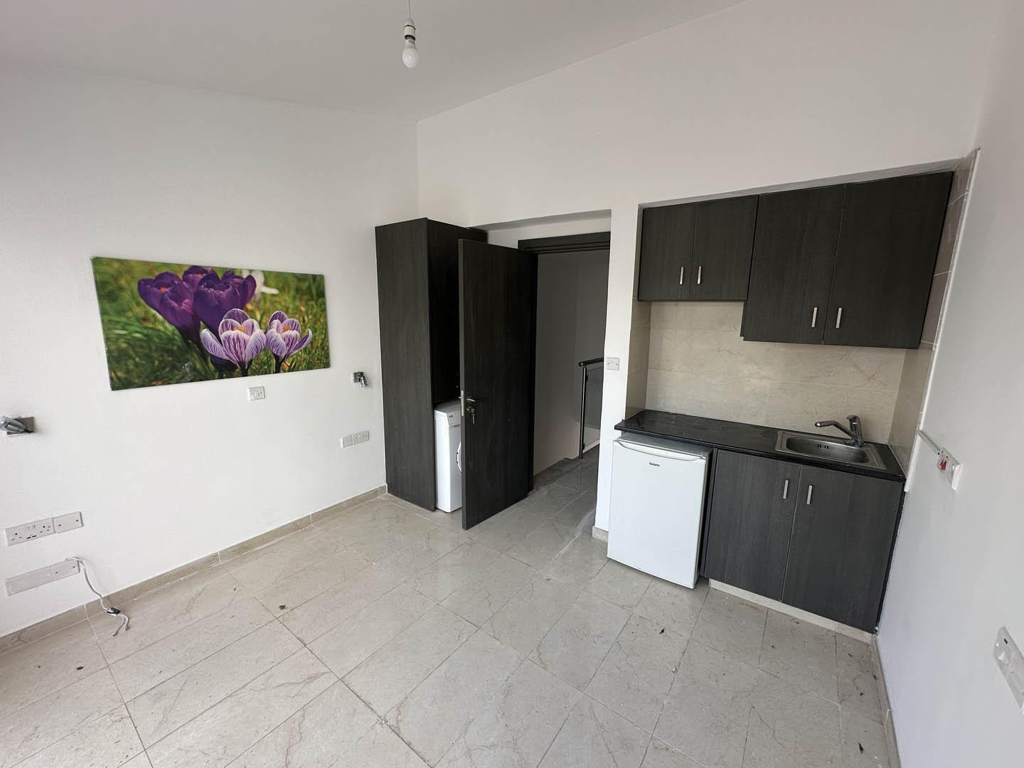 Maisonette with Two Studios and the Option to Combine — photo 17 of 19