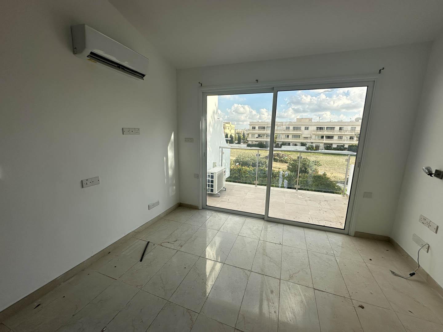 Maisonette with Two Studios and the Option to Combine — photo 18 of 19