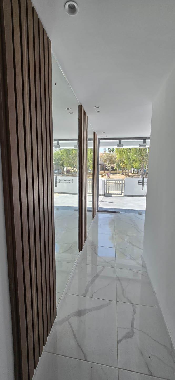 Large 3-bedroom Penthouse in Residential area of Limassol — photo 2