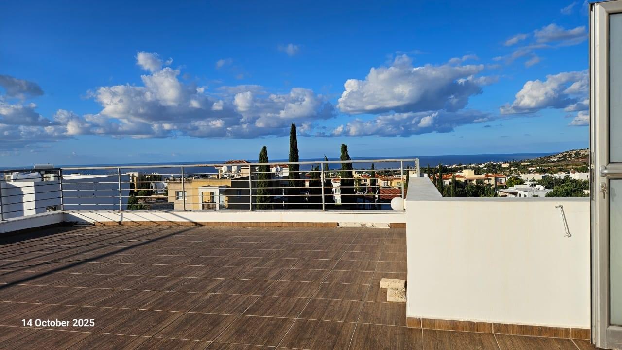 3-Bedroom, 2-Bathroom, Villa close to amenities. Peyia — photo 8 of 10