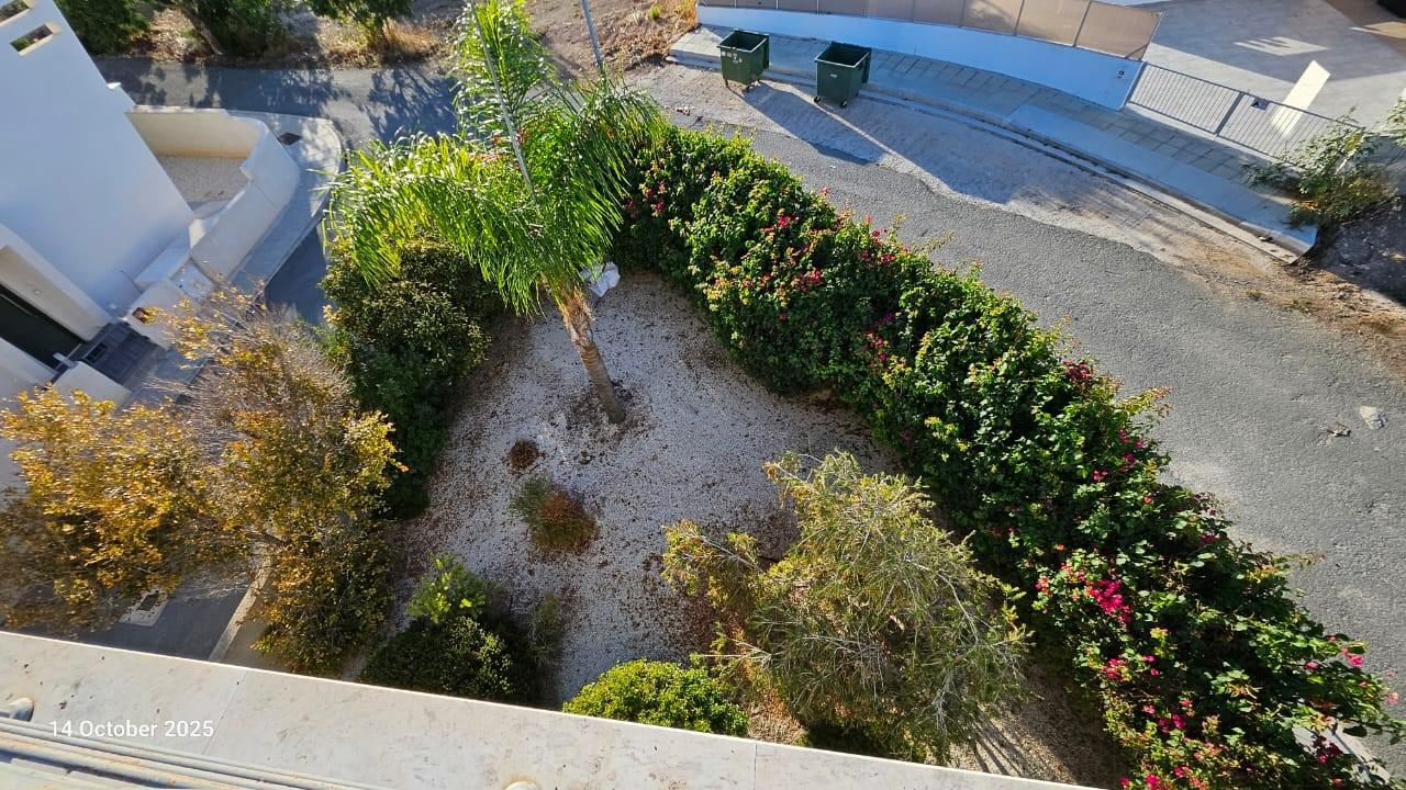 3-Bedroom, 2-Bathroom, Villa close to amenities. Peyia — photo 10 of 10