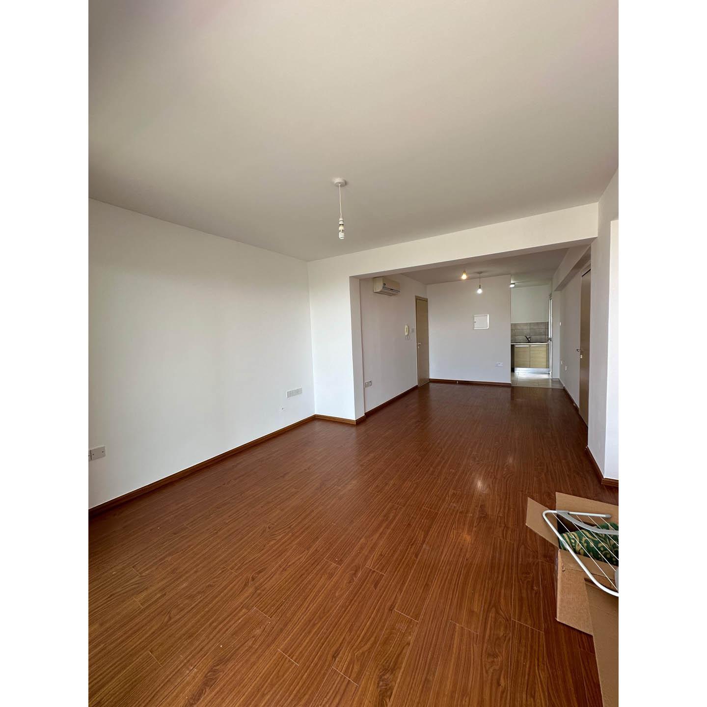 2-Bedroom Apartment with Panoramic City and Coastal Views — photo 8 of 11
