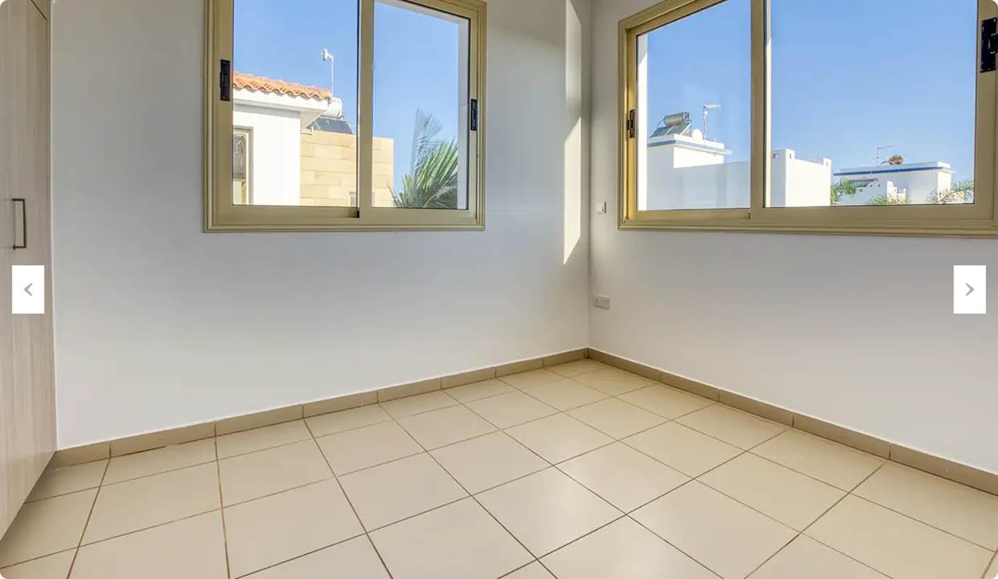 3-Bedroom Villa with a Private Pool and Sea Views — photo 14 of 16