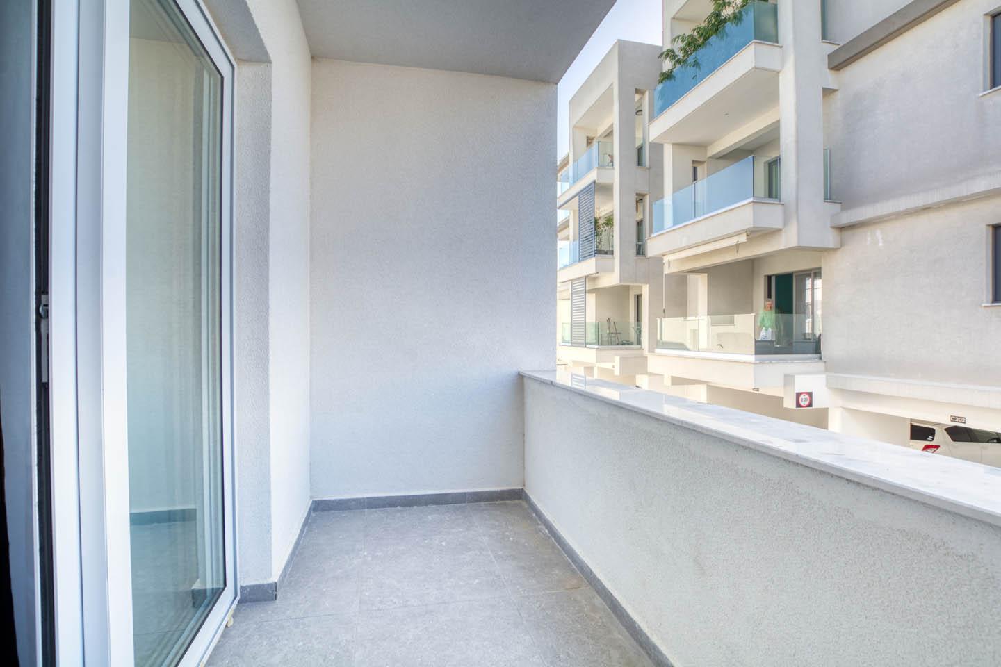 2-Bedroom Apartment with Exquisite Interior — photo 14 of 14