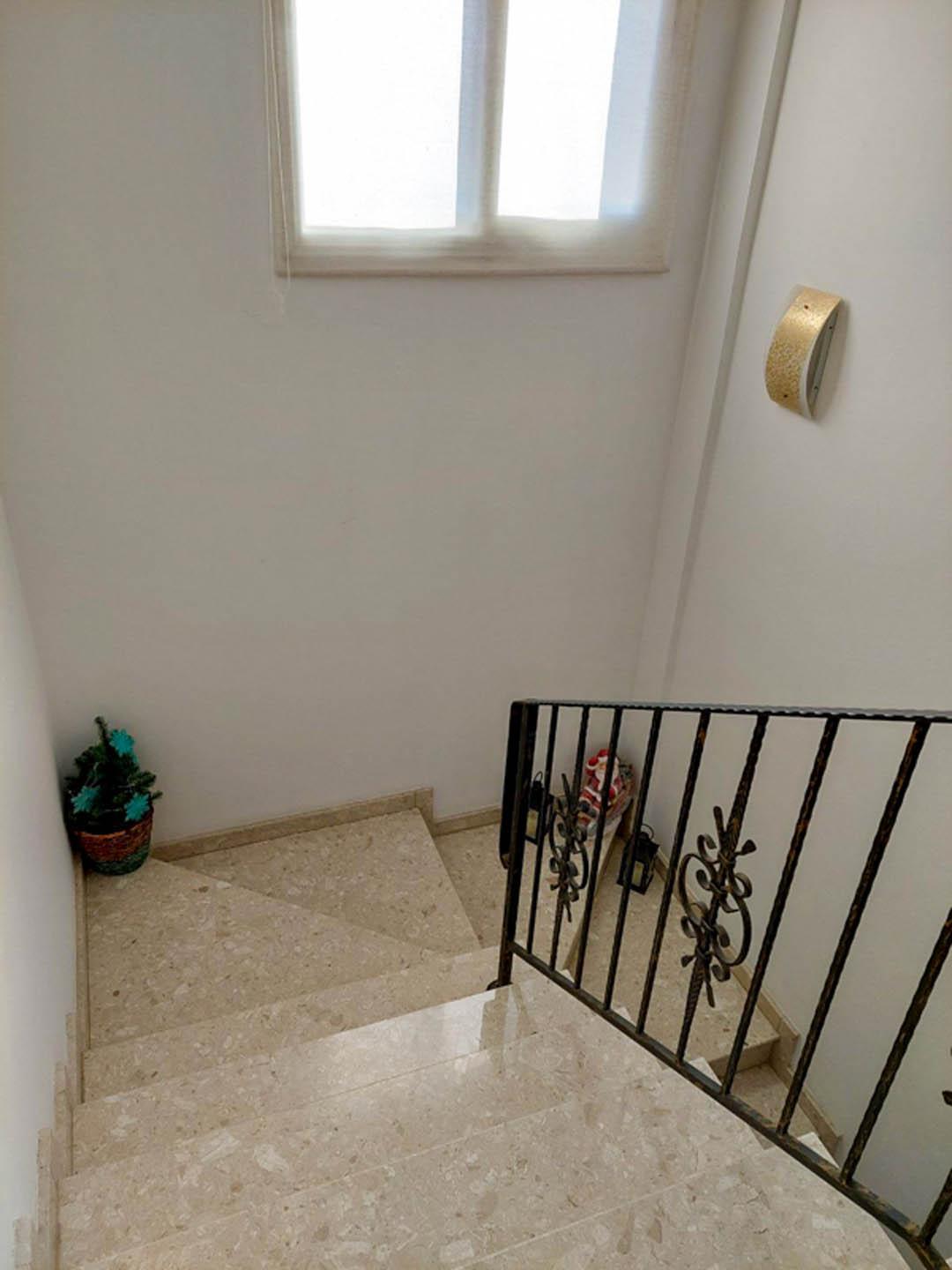 3-Bedroom Villa Surrounded by Lush Green Fields — photo 15 of 17