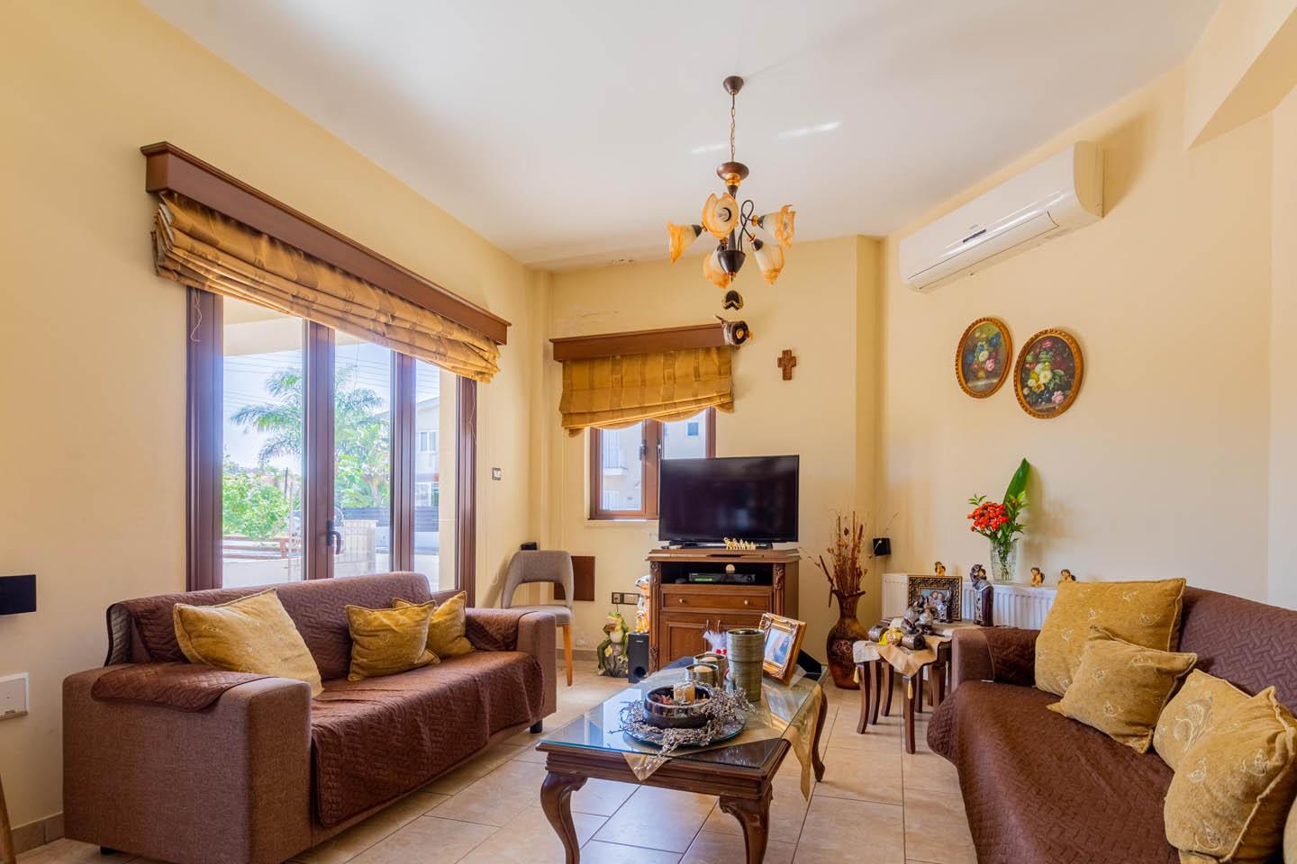 3-Bedroom Villa with Separate Studio — photo 12 of 25